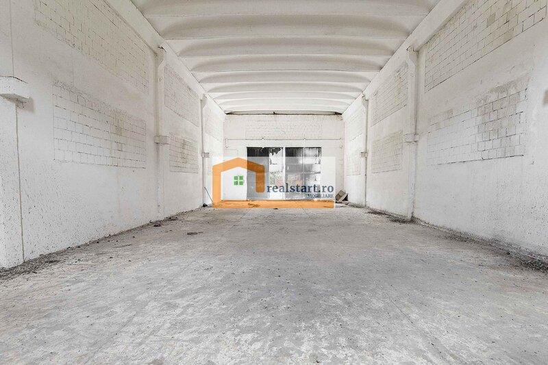 Codlea, depozite si teren 1,7 ha, 5.600 mp cladiri, D 155ml la DJ112A, acces E60