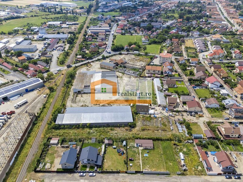 Codlea, depozite si teren 1,7 ha, 5.600 mp cladiri, D 155ml la DJ112A, acces E60